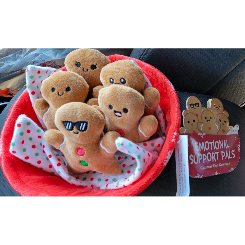NWT Emotional Support Pals Gingerbread Man Plush Set Bowl & Blanket